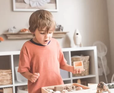 enfant autiste stimulations sensorielles